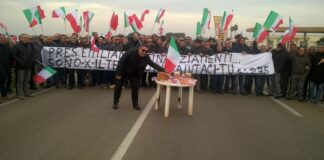 SS275: la protesta dei lavoratori a Natale