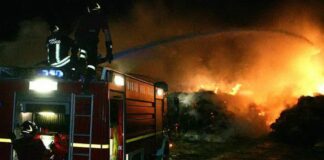 Incendio ai danni di un’autoconcessionaria
