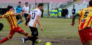 Lecce schiacciasassi! Espugna Messina e vola solitario in testa