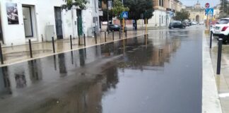 Allagamenti e disagi in via Leuca dopo i lavori