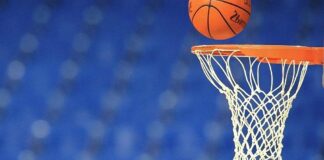Basket: incappucciati e con bastoni aggrediscono tifosi ospiti