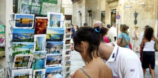 Turismo, Ponte del 2 giugno: previste 9 mln di presenze