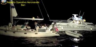 Sbarchi in Salento, in 93 su due velieri