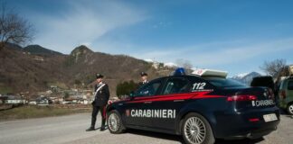 Colpi di fucile contro l’abitazione di un pregiudicato