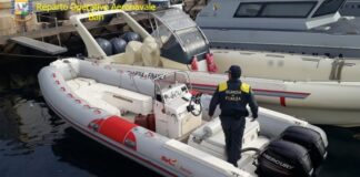Gommone con oltre una tonnellata di marijuana: arrestato scafista 34enne