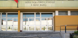Atti vandalici nella notte prima degli esami al Liceo Banzi