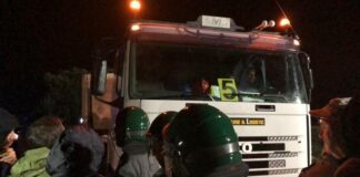 Tap, proteste degli attivisti a passaggio dei tir