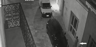 Rubarono monili e ori per 300 mila euro: identificati in 2 e denunciati