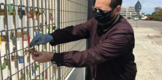 1 maggio: a Gallipoli la protesta dei lucchetti