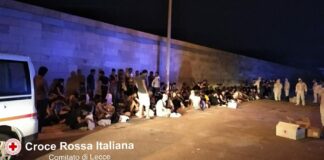 Sbarco di 84 migranti: 9 sono positivi al Coronavirus
