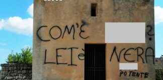 Scritte blasfeme su una chiesa del XV secolo: denunciate due turiste