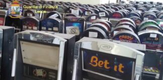 Slot machine e scommesse gestite dalla Scu: scatta sequestro per oltre 3,5 milioni di euro