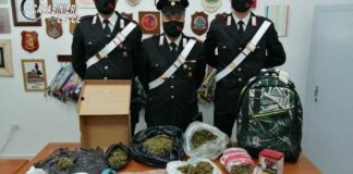 Scoperta piccola centrale della droga: arrestato 27enne