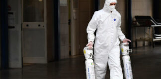 Sequestrate 200 bombole di ossigeno scadute al “Vito Fazzi”