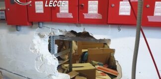Banda del buco in azione a Surano: malviventi fuggono con oltre 13 mila euro