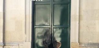 Paura a Sogliano Cavour: ignoti danno fuoco al portone d’ingresso di una chiesa