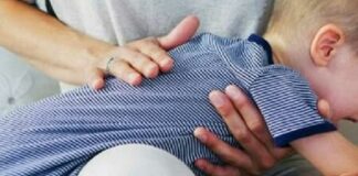 Bimbo di 5 mesi picchiato e malnutrito: indagata mamma nel sud Salento