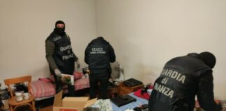 Traffico migranti, operazione con arresti