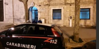 Falso allarme bomba a Lecce per uno zaino nei pressi di una scuola