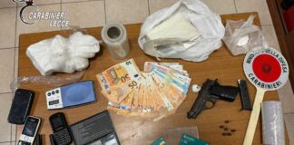 Armi e droga in casa, arrestato 42enne pregiudicato