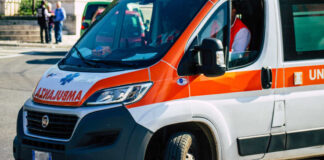 Incidente tra apecar e auto tra Matino e Taviano, morto un 89enne