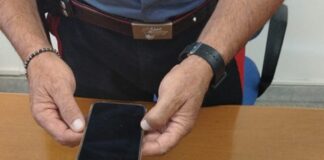 Novoli: carabinieri ritrovano il cellulare di una turista cilena grazie ad una app
