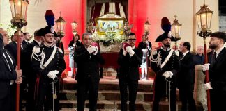 Carabinieri in Grande Uniforme Speciale per le processioni del Venerdì Santo