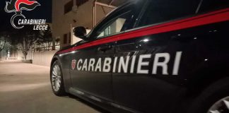 Semina il caos nel centro storico: uomo fermato con il taser