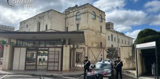 Monteroni di Lecce, 16enne maltratta sua madre e viene condotta in comunità