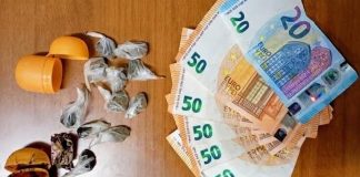 Sorpreso con l’hashish nei pressi dei distributori automatici: denunciato 24enne per spaccio