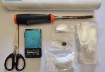 Prova a nascondere 5 grammi di cocaina in bocca: arrestato 46enne
