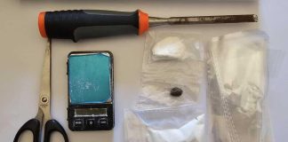 Prova a nascondere 5 grammi di cocaina in bocca: arrestato 46enne