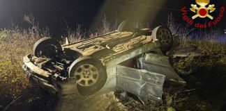 Auto si ribalta tra Lecce e Torre Chianca, occupanti in fuga: si indaga