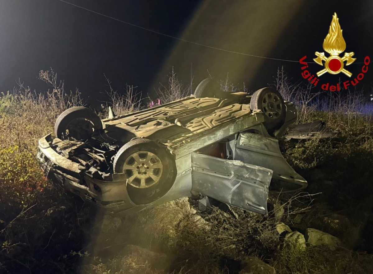 auto ribaltata