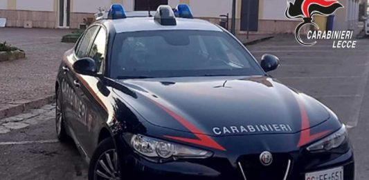 Lequile, finti carabinieri truffano un’anziana: arrestati due uomini