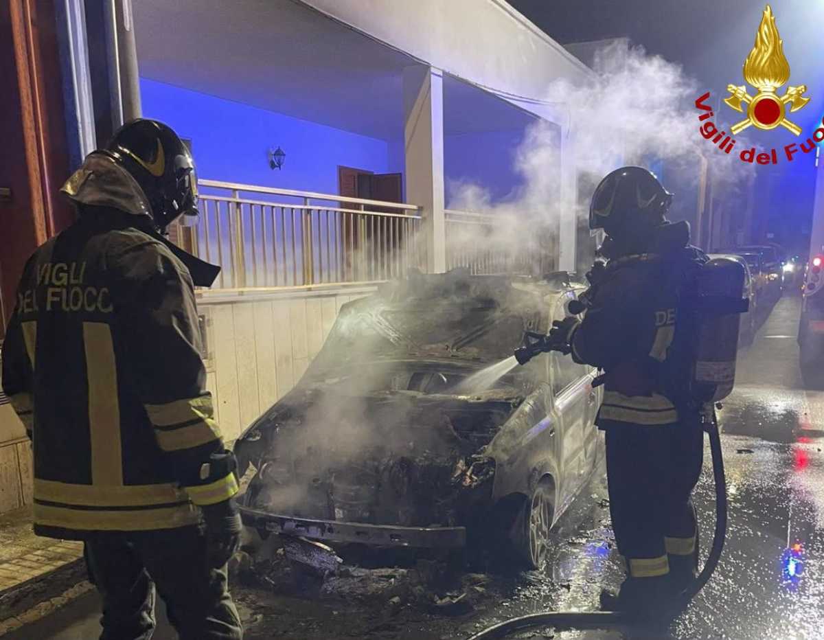auto fiamme